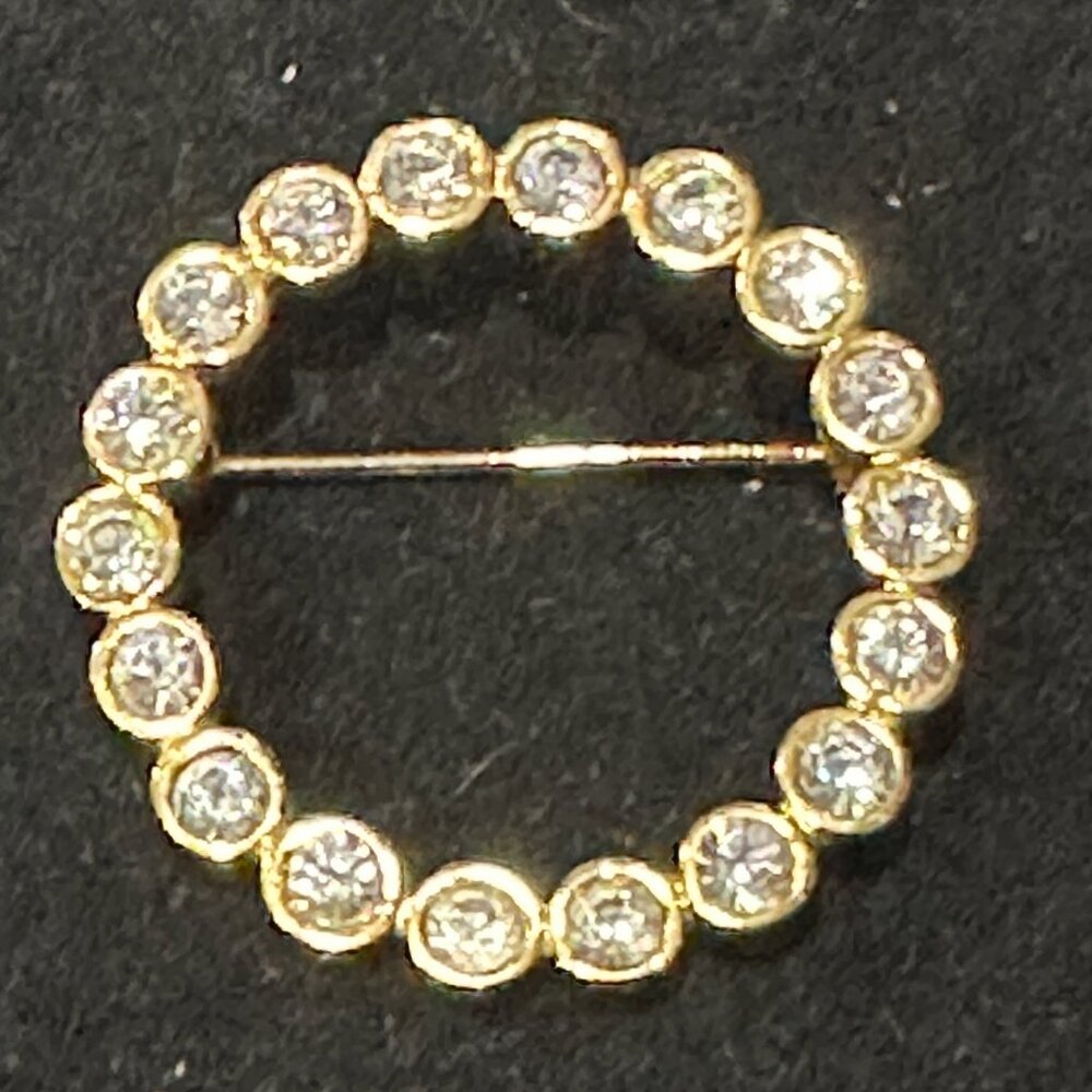 Vintage Rhinestone brooch